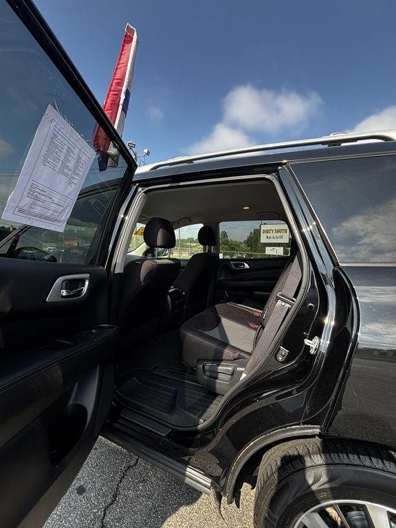 Nissan Pathfinder S 2WD 2019