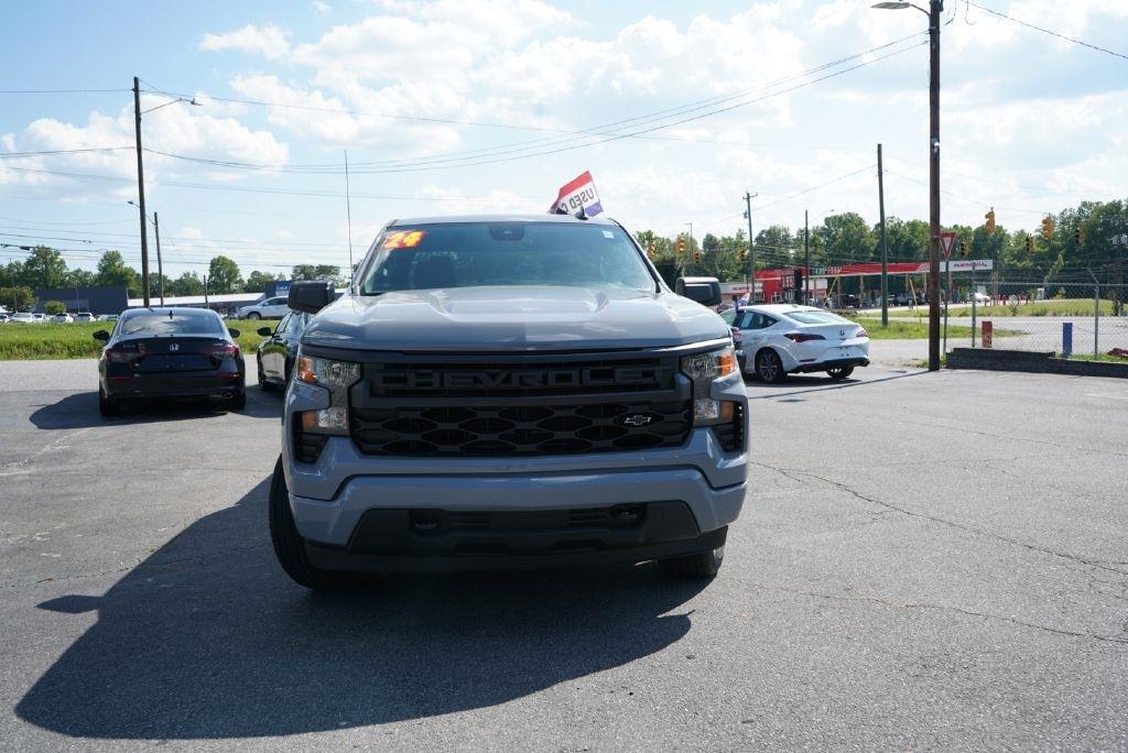 Chevrolet Silverado 1500 Custom Crew Cab 4WD 2024