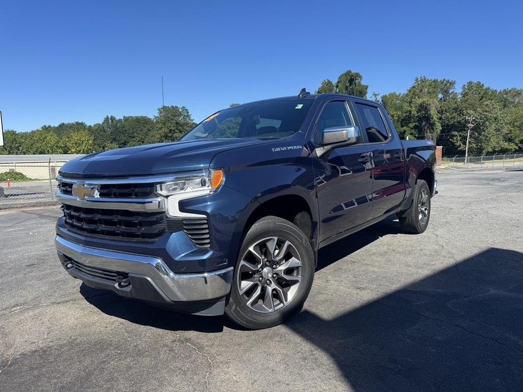 2023 Chevrolet Silverado 1500 LT-L Crew Cab 4WD
