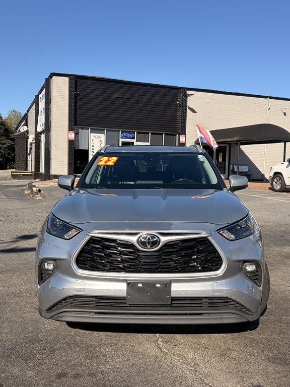 Toyota Highlander XLE AWD V6 2022