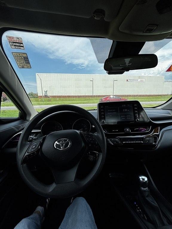 Toyota C-HR XLE 2020