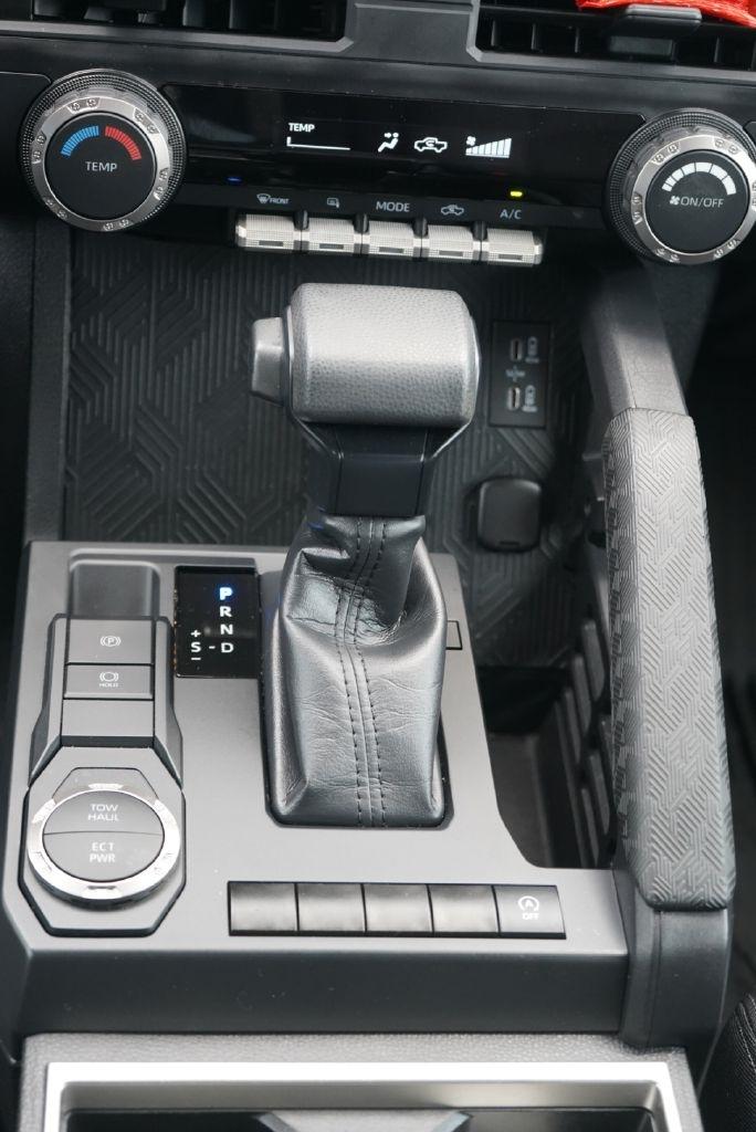 Toyota Tacoma TRD Sport Double Cab 2WD 2024