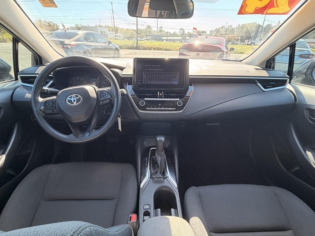 Toyota Corolla LE 2024