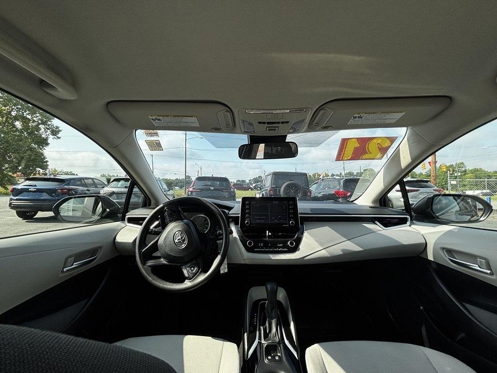 Toyota Corolla LE 2021