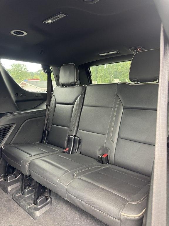 GMC Yukon SLT 2WD 2023