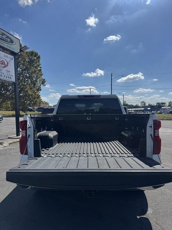 Chevrolet Silverado 1500 LT-L Crew Cab 4WD 2023