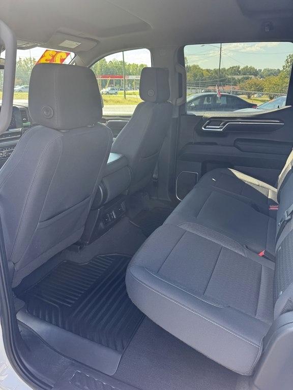 Chevrolet Silverado 1500 LT-L Crew Cab 4WD 2023