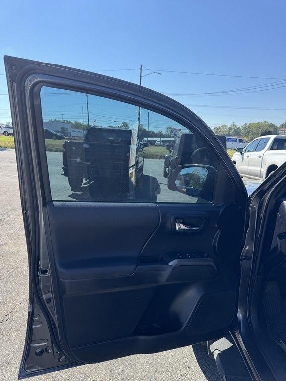 Toyota Tacoma SR5 Double Cab Long Bed V6 6AT 2WD 2019