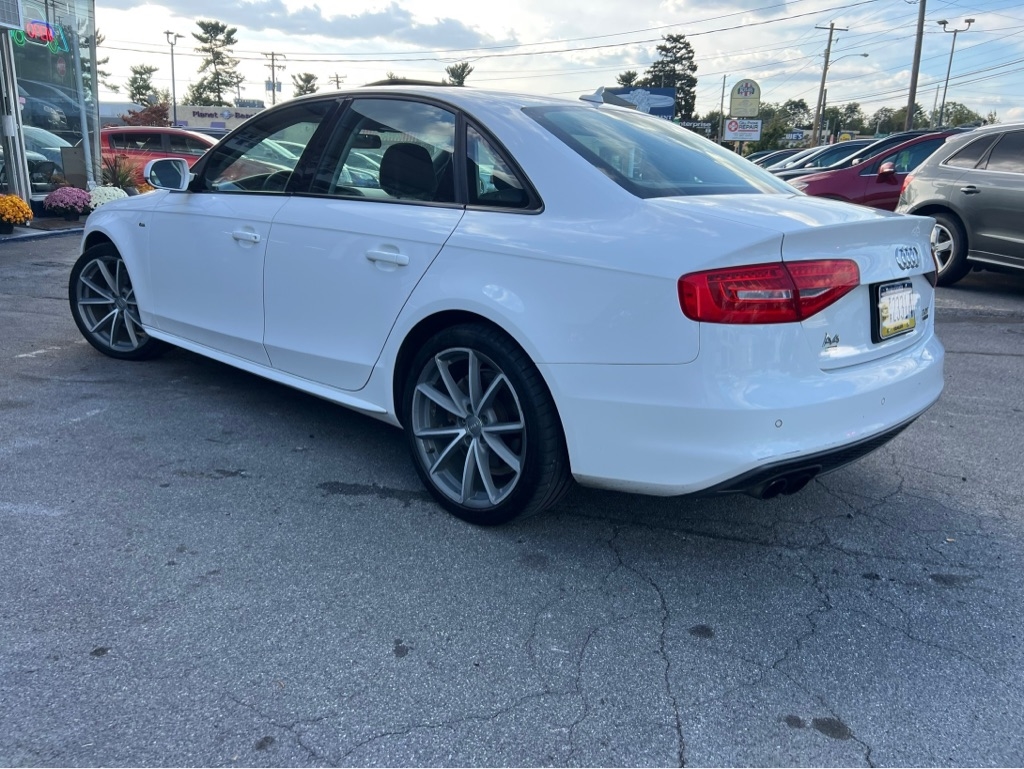 Audi A4 2.0T Premium quattro Sedan AWD 8A 2016 Audi A4 2.0T Premium quattro Sedan AWD 8A 2016