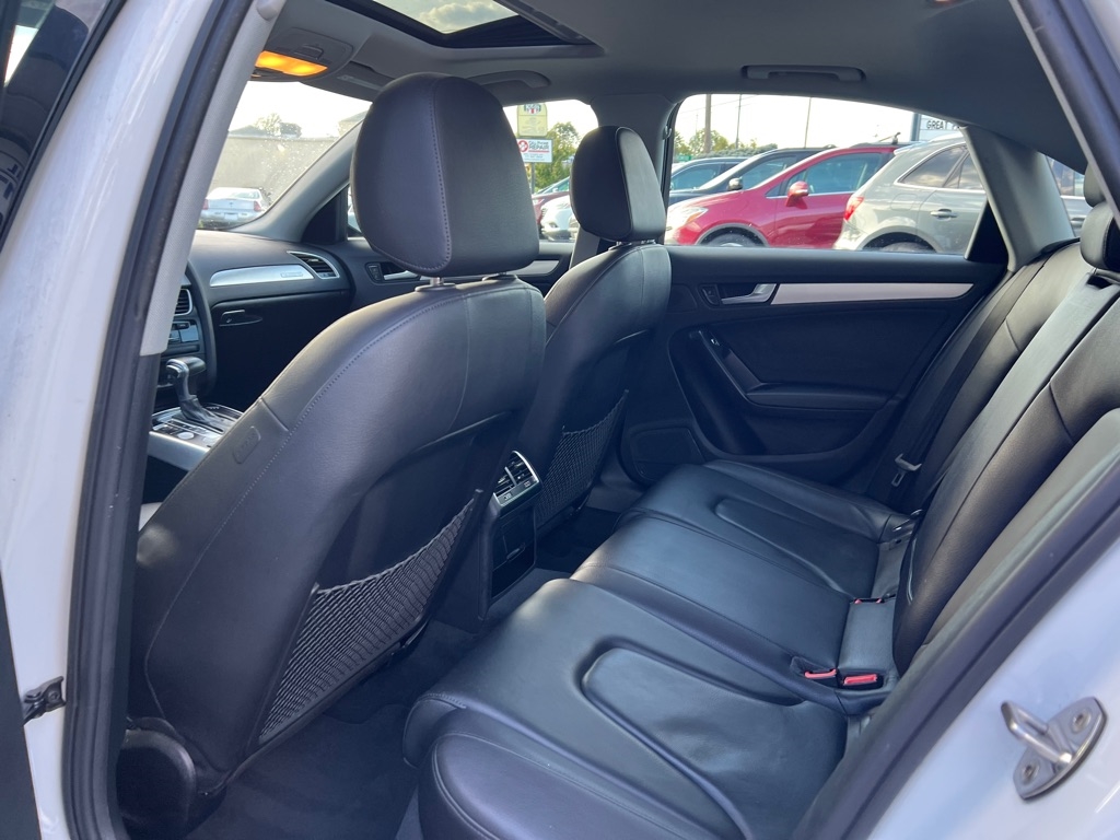 Audi A4 2.0T Premium quattro Sedan AWD 8A 2016 Audi A4 2.0T Premium quattro Sedan AWD 8A 2016