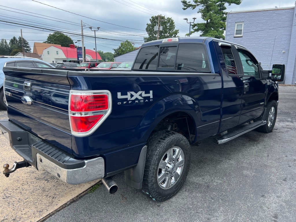 Ford F-150 XL SuperCab 8-ft. Bed 4WD 2011 Ford F-150 XL SuperCab 8-ft. Bed 4WD 2011
