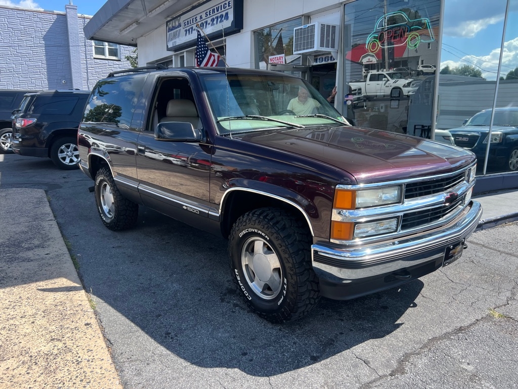 Chevrolet Tahoe 2-Door 4WD 1997 Chevrolet Tahoe 2-Door 4WD 1997