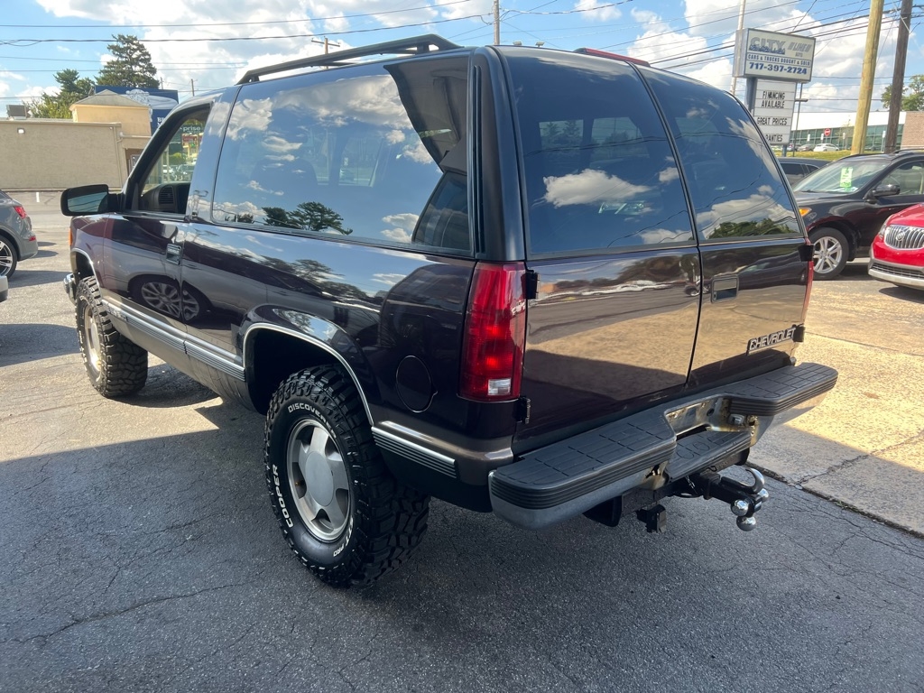 Chevrolet Tahoe 2-Door 4WD 1997 Chevrolet Tahoe 2-Door 4WD 1997