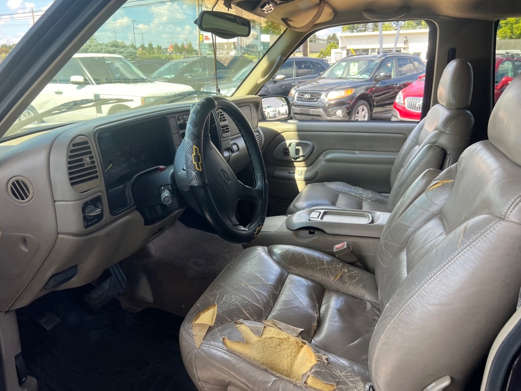 Chevrolet Tahoe 2-Door 4WD 1997 Chevrolet Tahoe 2-Door 4WD 1997
