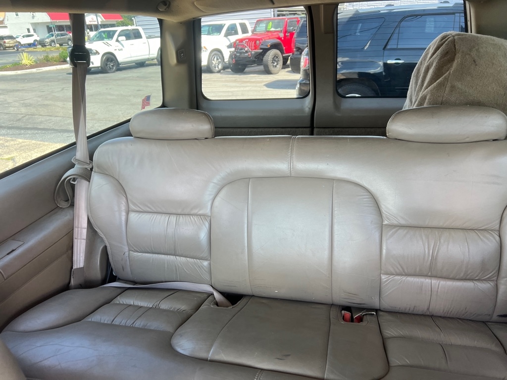 Chevrolet Tahoe 2-Door 4WD 1997 Chevrolet Tahoe 2-Door 4WD 1997