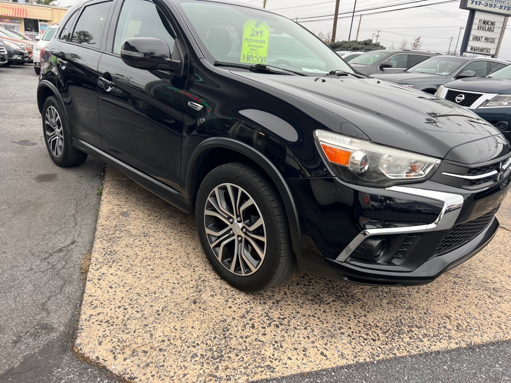 2019 Mitsubishi Outlander Sport ES's photo