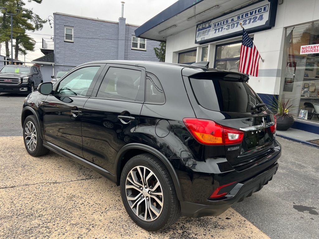 2019 Mitsubishi Outlander Sport ES photo 3