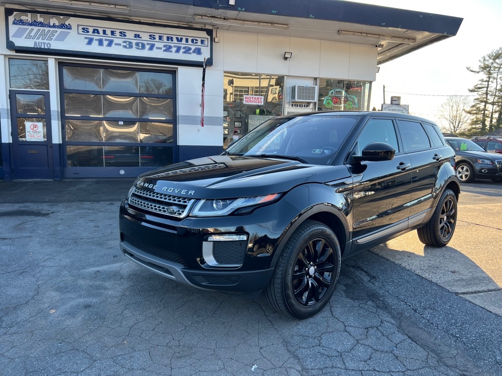 2017 Land Rover Range Rover Evoque SE's photo