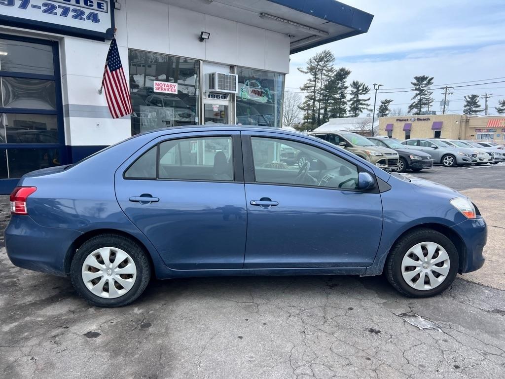 Toyota Yaris Sedan 2007