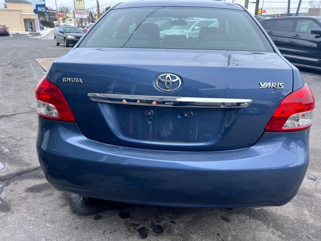 Toyota Yaris Sedan 2007