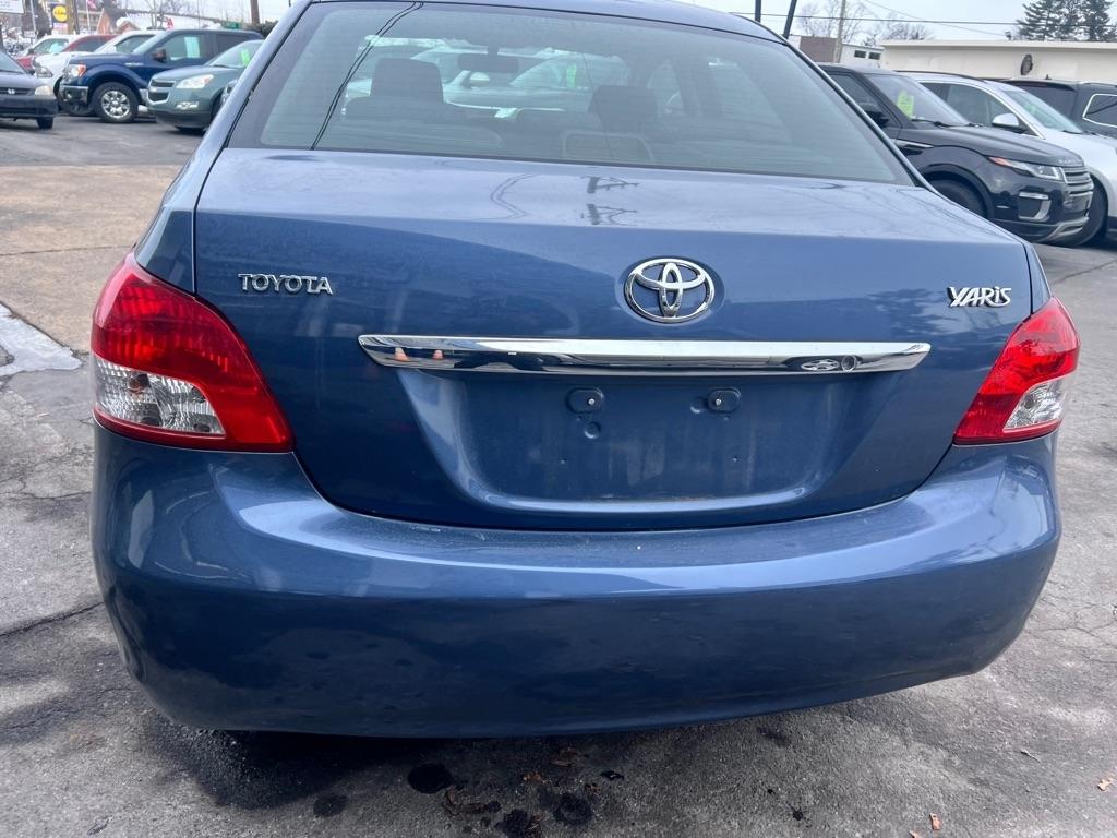 Toyota Yaris Sedan 2007