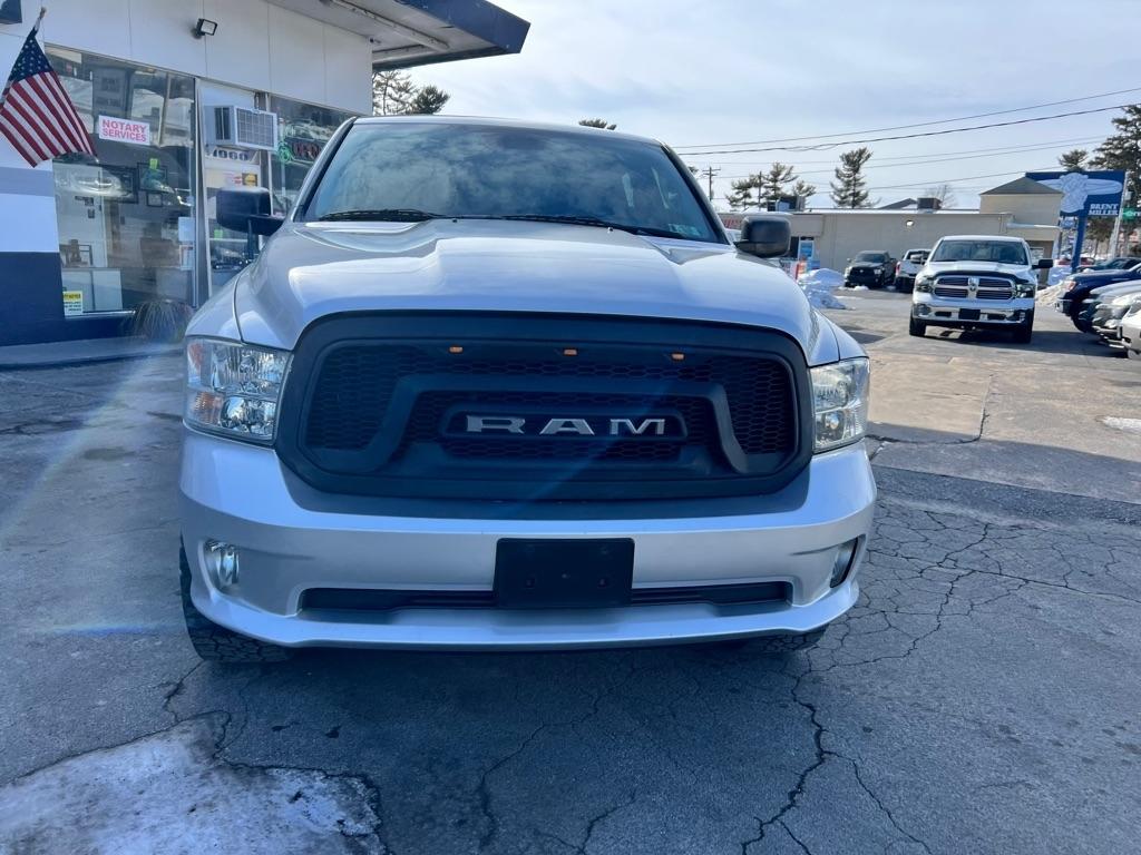 RAM 1500 Tradesman Crew Cab SWB 4WD 2016