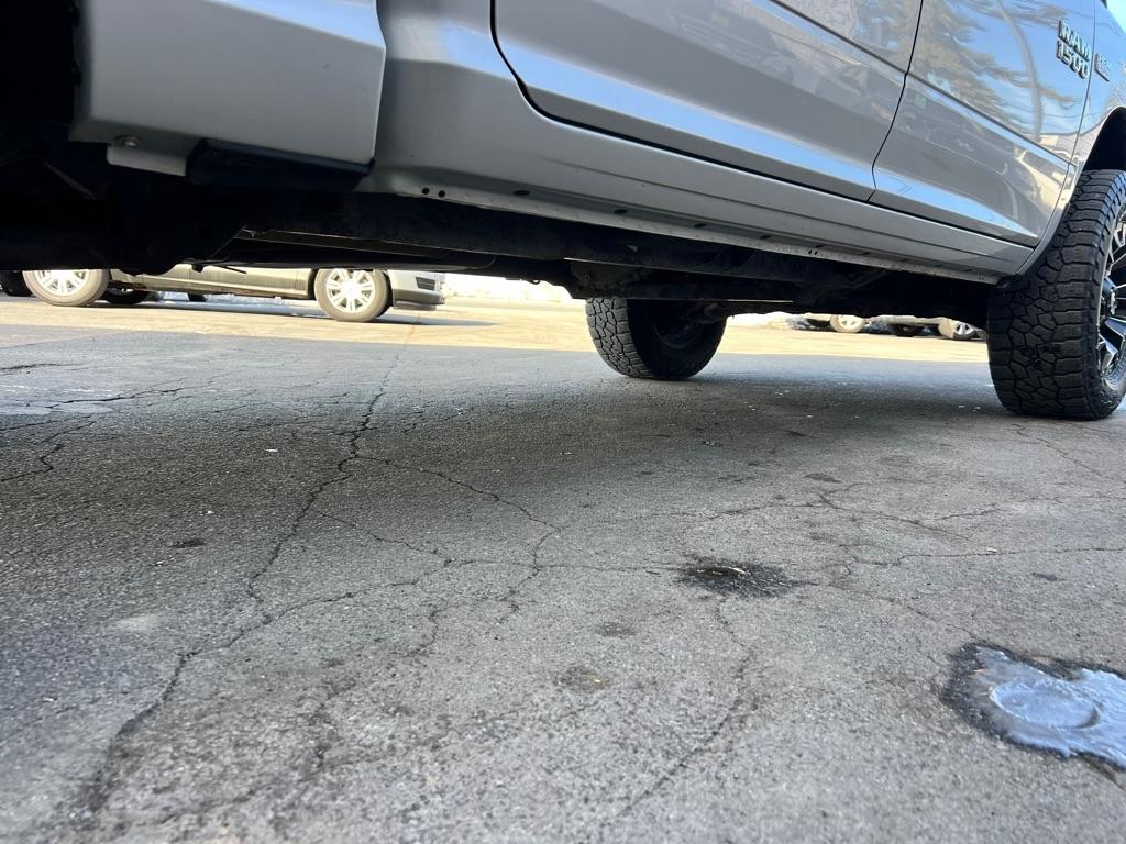 RAM 1500 Tradesman Crew Cab SWB 4WD 2016