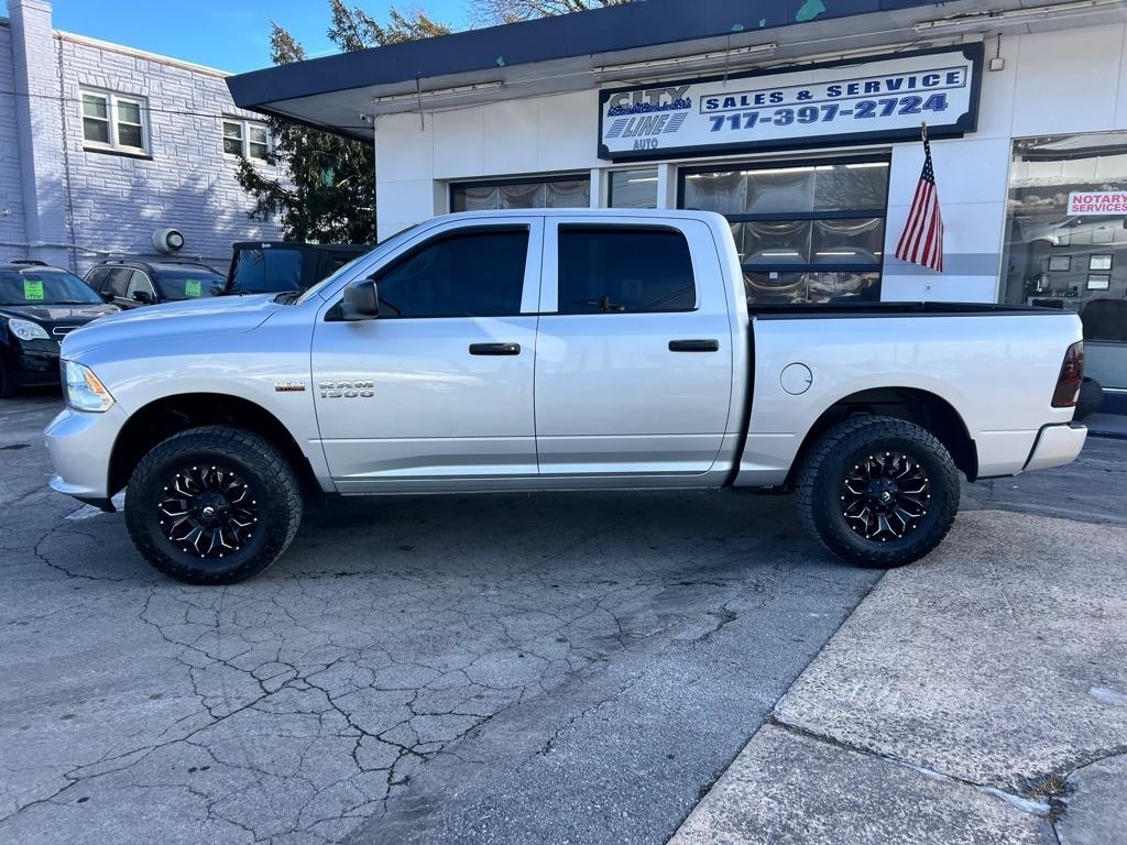 RAM 1500 Tradesman Crew Cab SWB 4WD 2016