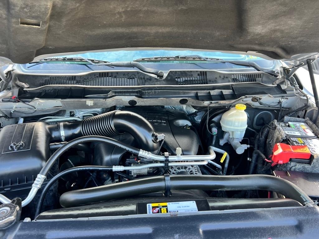 RAM 1500 Tradesman Crew Cab SWB 4WD 2016