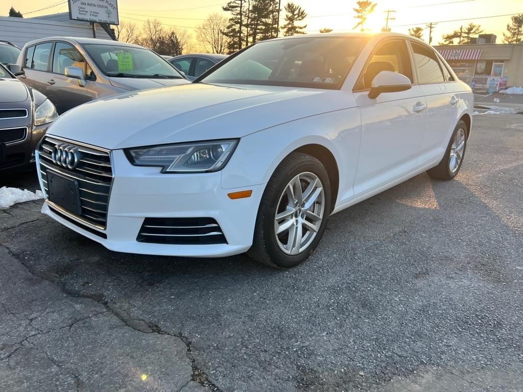 Audi A4 2.0T Premium quattro Sedan 2017