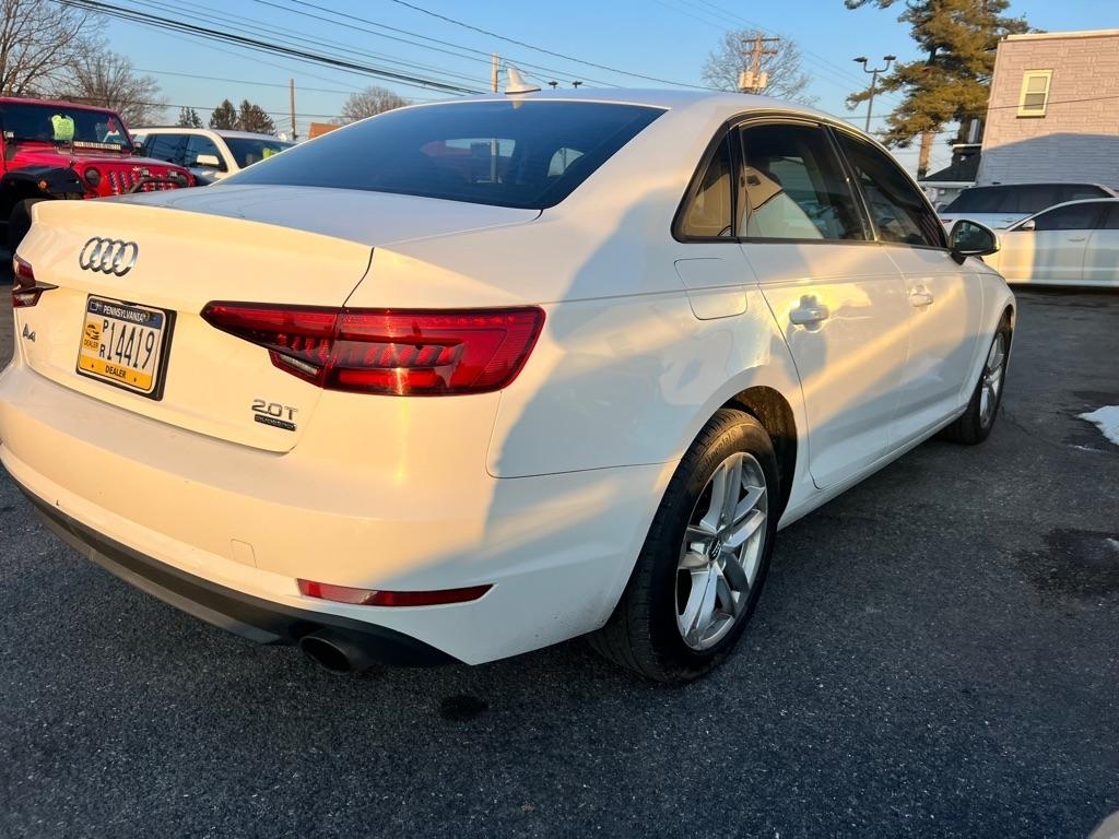 Audi A4 2.0T Premium quattro Sedan 2017