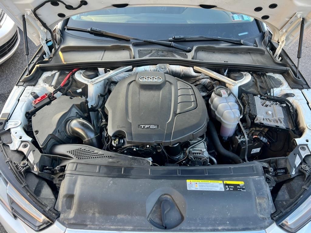 Audi A4 2.0T Premium quattro Sedan 2017