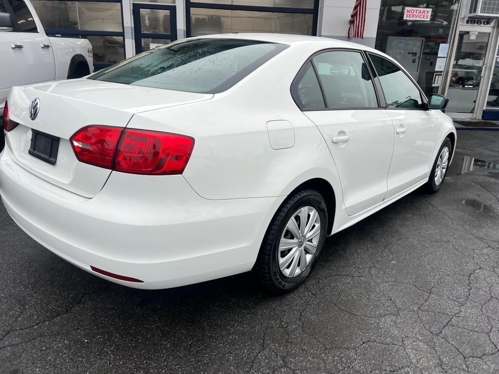 Volkswagen Jetta S 2013