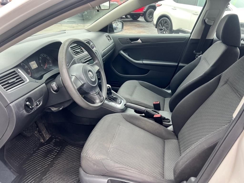 Volkswagen Jetta S 2013