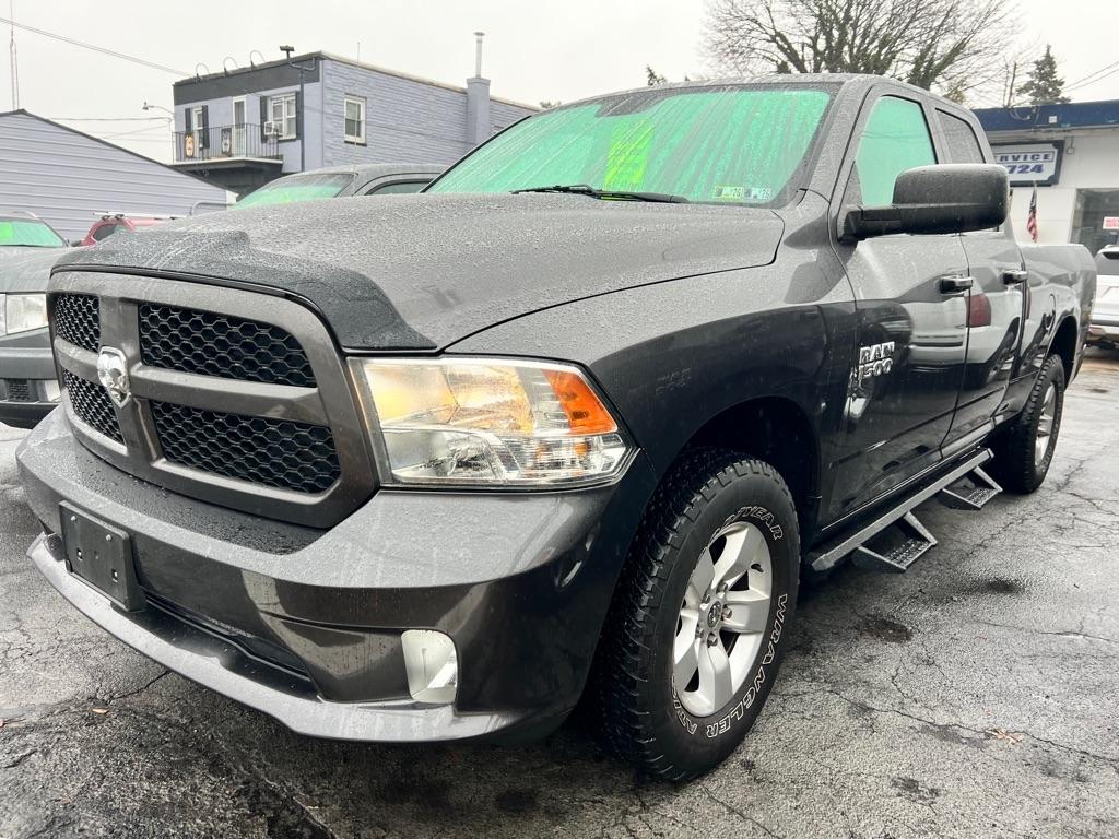 RAM 1500 Tradesman Quad Cab 4WD 2017