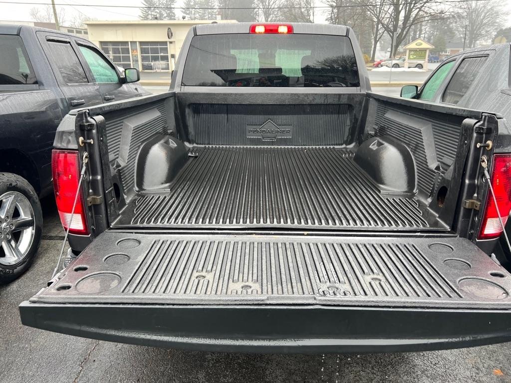RAM 1500 Tradesman Quad Cab 4WD 2017