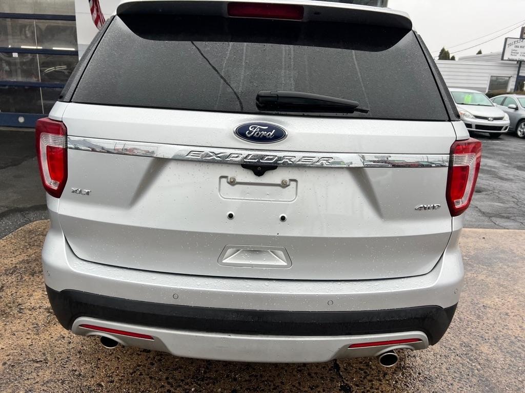 Ford Explorer XLT 4WD 2016