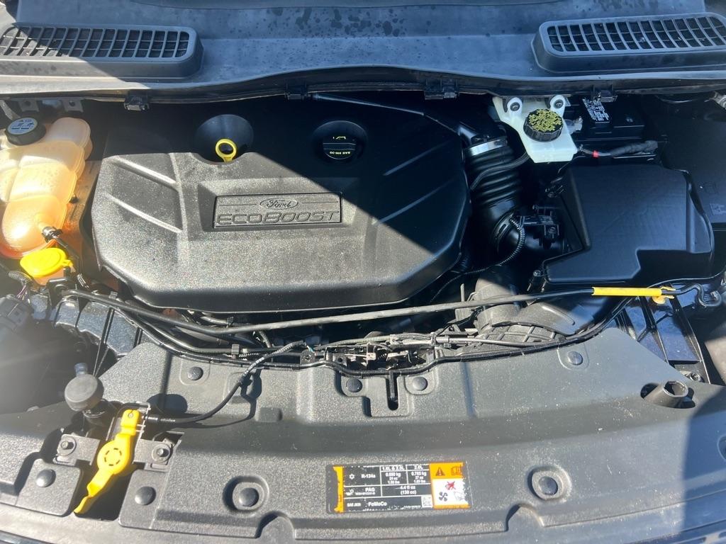 Ford Escape Titanium 4WD 2013