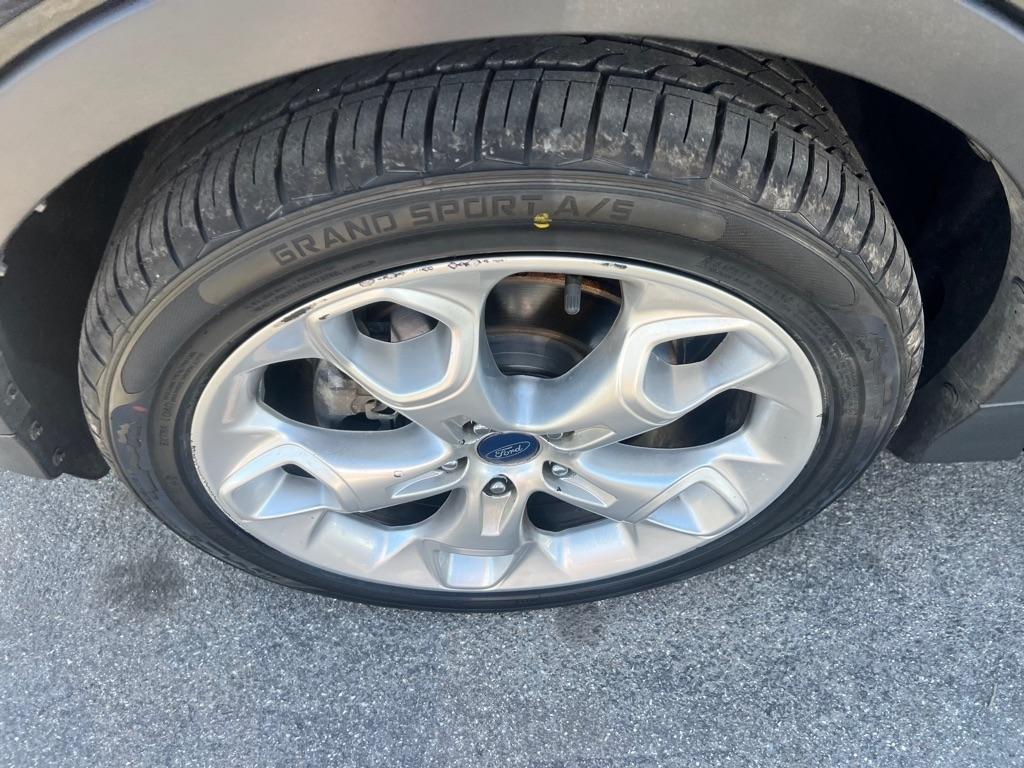 Ford Escape Titanium 4WD 2013