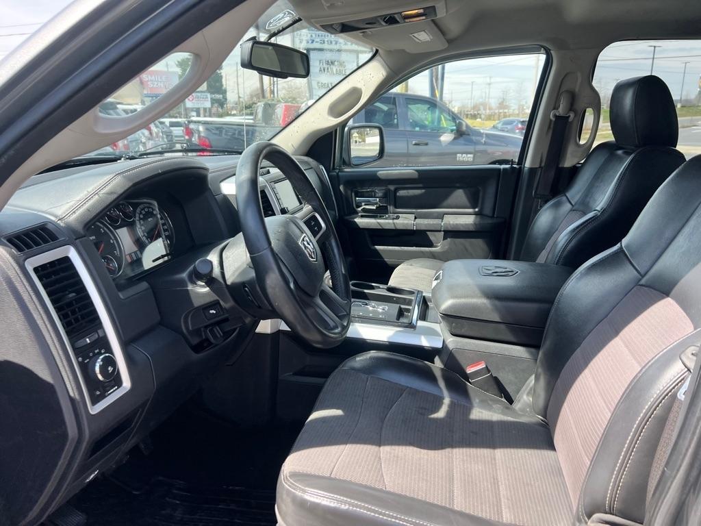 Dodge 1500 SLT Quad Cab 4WD 2011