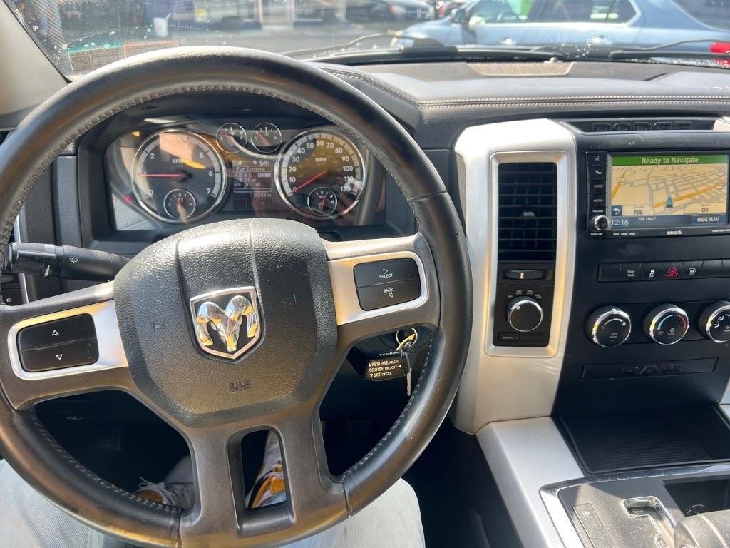 Dodge 1500 SLT Quad Cab 4WD 2011