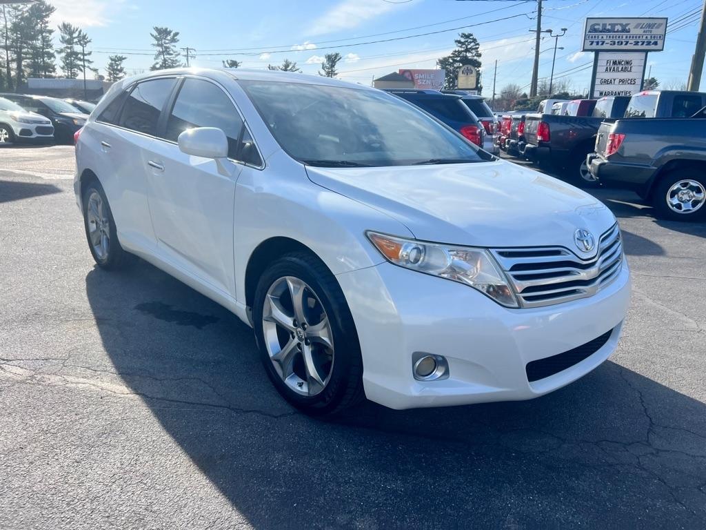 Toyota Venza FWD V6 2011