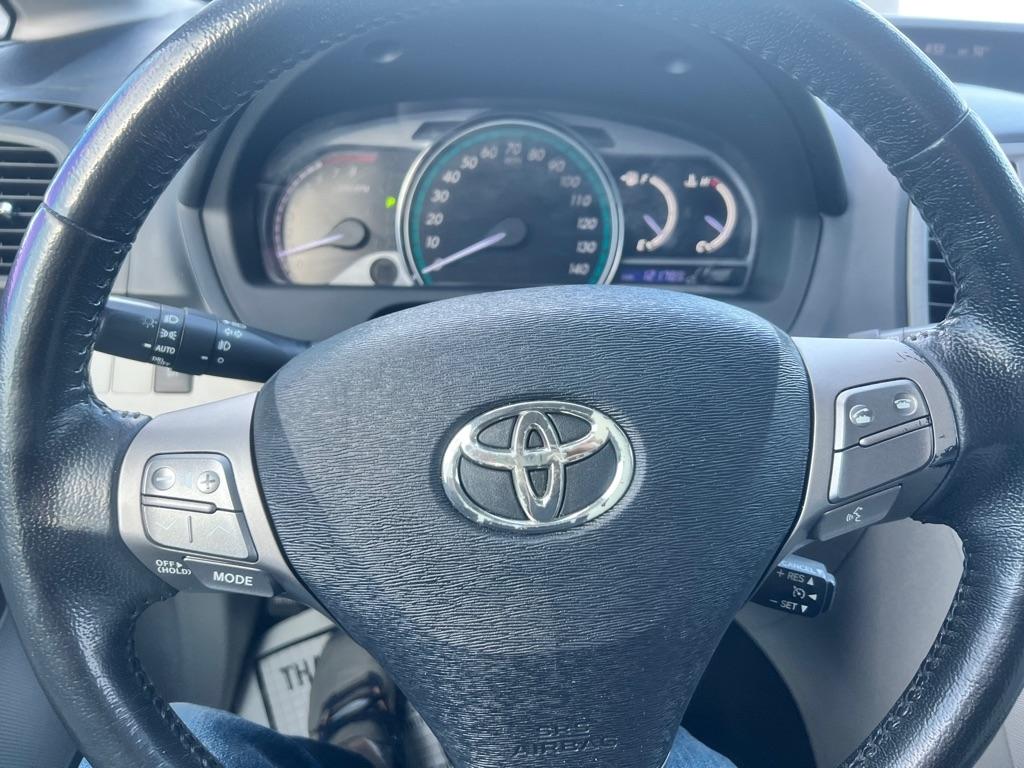 Toyota Venza FWD V6 2011