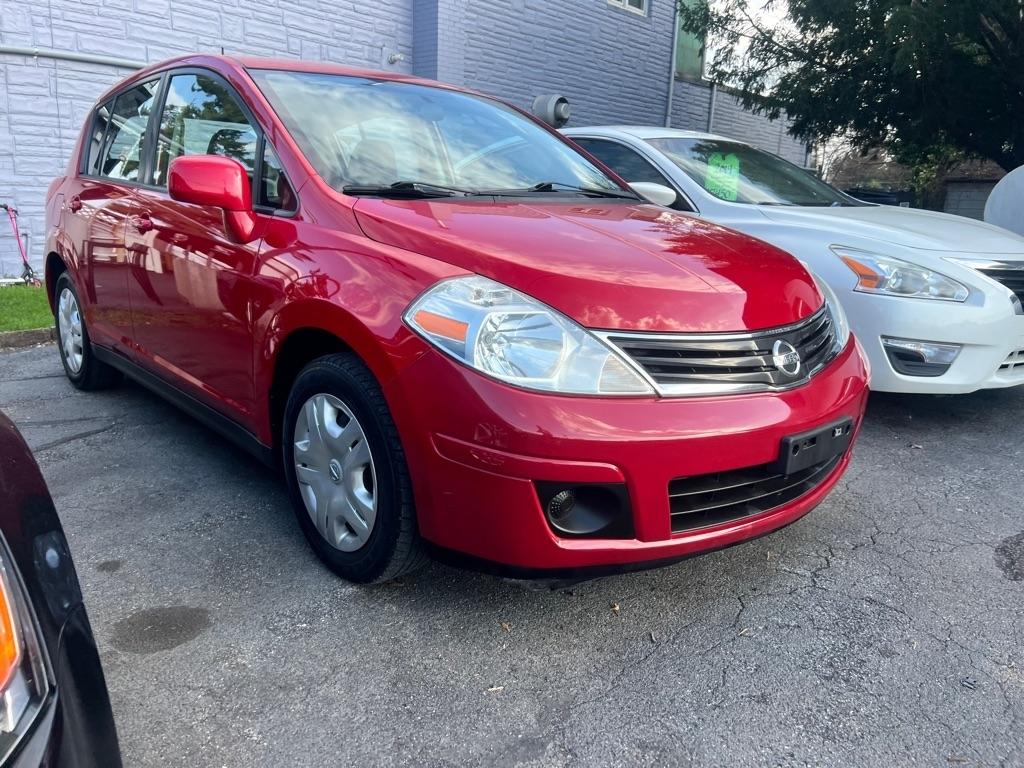 Nissan Versa 1.8 S Hatchback 2012