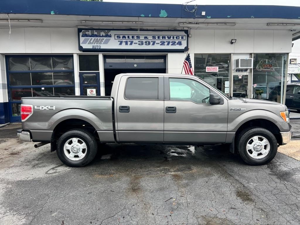 Ford F-150 XL SuperCrew 5.5-ft. Bed 4WD 2012
