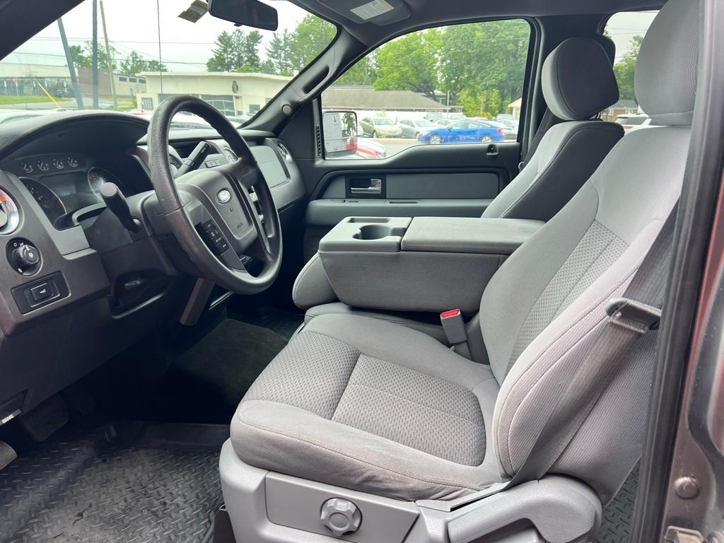 Ford F-150 XL SuperCrew 5.5-ft. Bed 4WD 2012