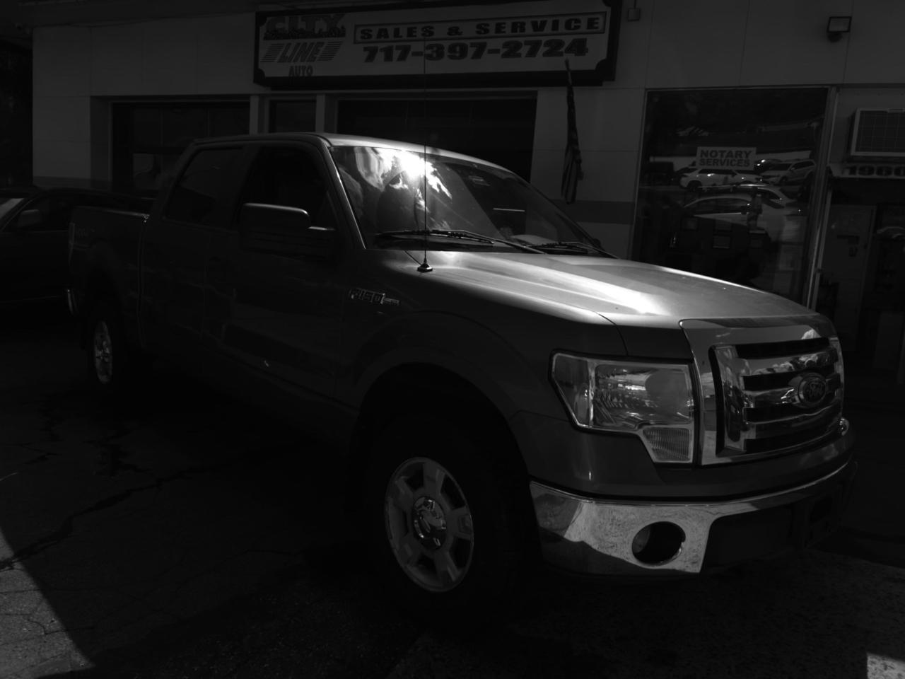 Ford F-150 XL SuperCrew 5.5-ft. Bed 4WD 2012
