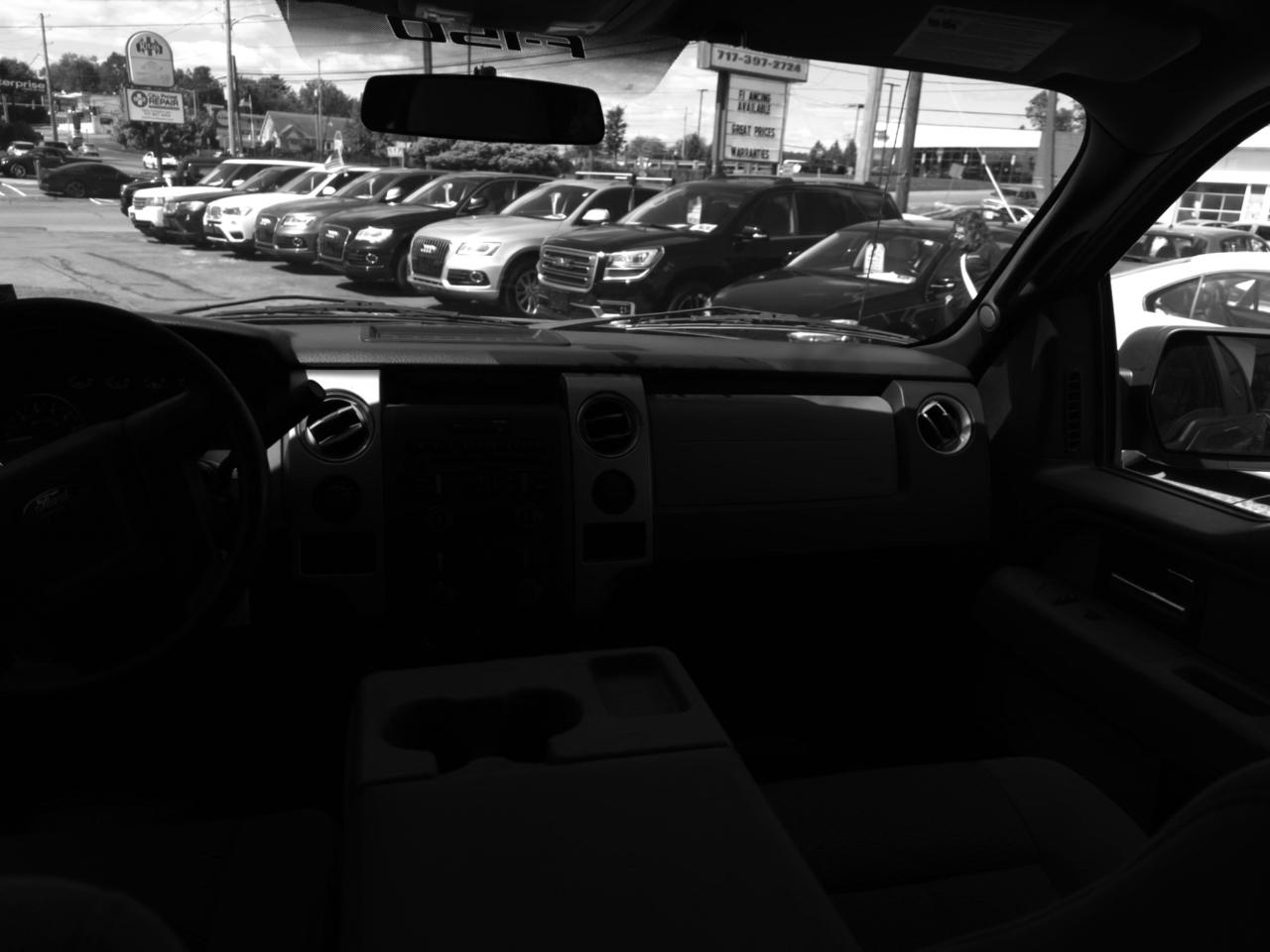 Ford F-150 XL SuperCrew 5.5-ft. Bed 4WD 2012