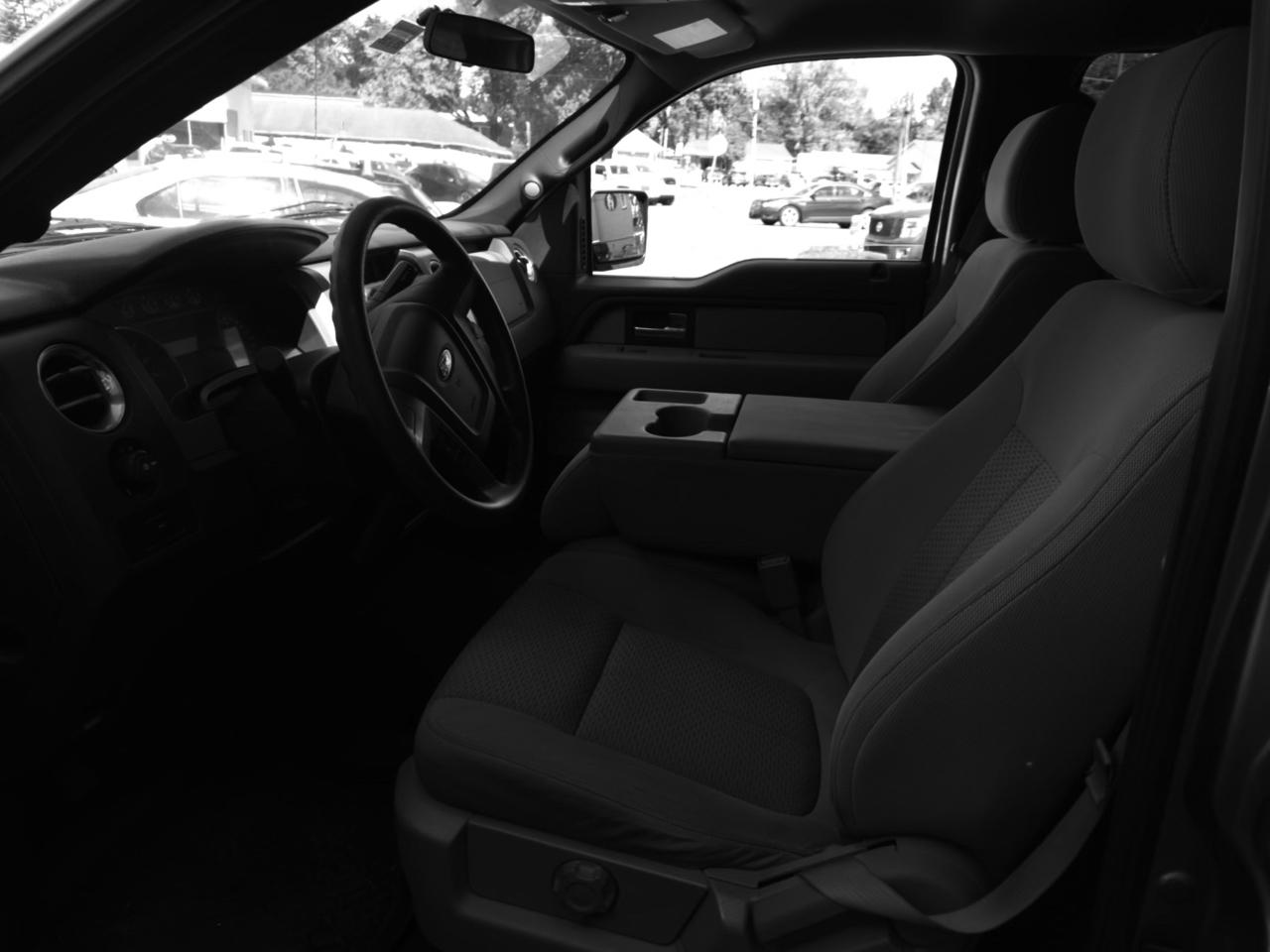 Ford F-150 XL SuperCrew 5.5-ft. Bed 4WD 2012