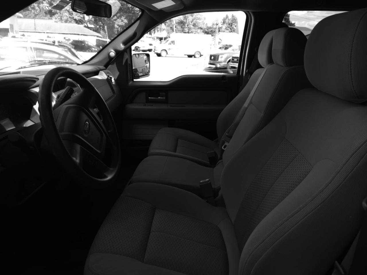 Ford F-150 XL SuperCrew 5.5-ft. Bed 4WD 2012